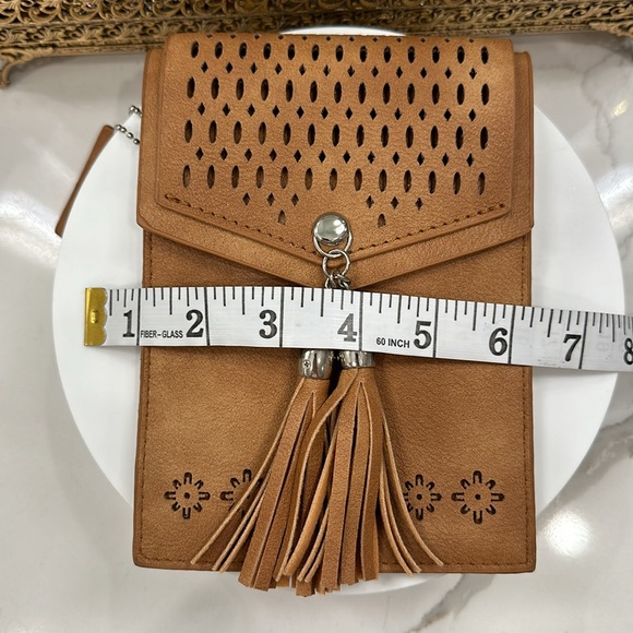 Se Osto - Perforated Leather Clutch/Pouch Bag, Missing Strap - Picture 9 of 17